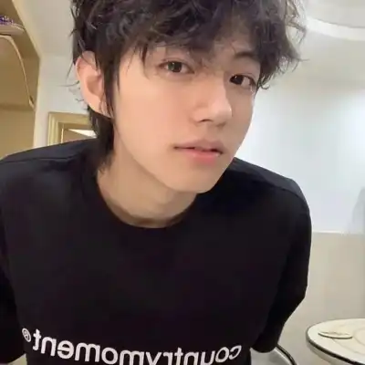 阚旦娅